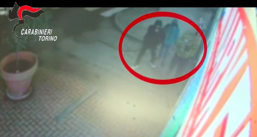 Cercano di saldare un debito rapinando un supermarket di Moncalieri: in arresto tre minorenni Cercano di saldare un debito rapinando un supermarket di Moncalieri: in arresto tre minorenni
