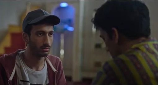 Un frame del trailer di Bangla