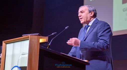 Artigiani sul dpcm: "Troppa confusione, serve un Decreto-Ombrello per i ristori" Artigiani sul dpcm: "Troppa confusione, serve un Decreto-Ombrello per i ristori"