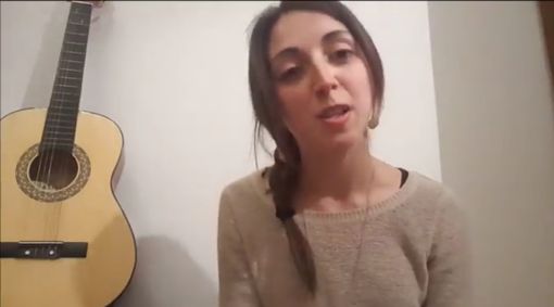 I nonesi si riconnettono tra di loro grazie a dirette e video online