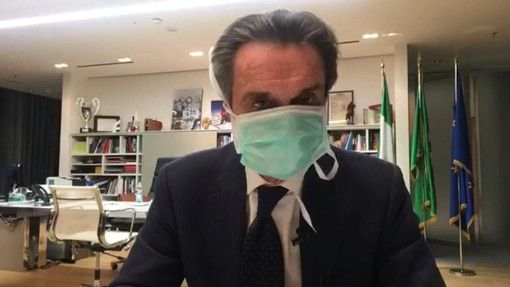 Il governatore della Lombardia: "Una mia stretta collaboratrice positiva al Coronavirus: mi auto-isolo" Il governatore della Lombardia: "Una mia stretta collaboratrice positiva al Coronavirus: mi auto-isolo"