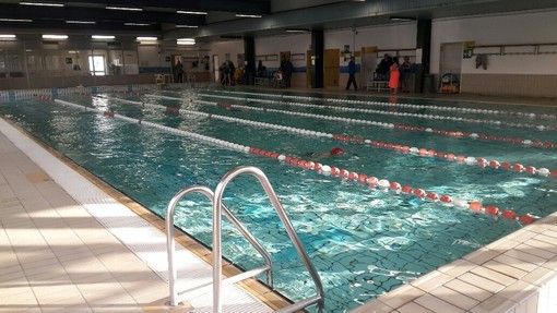 piscina - foto d'archivio piscina - foto d'archivio