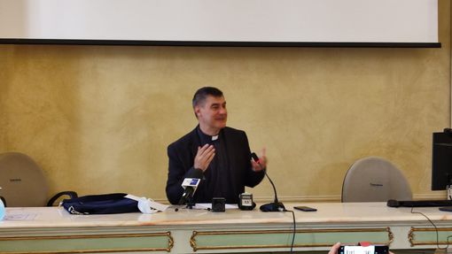 Oggi a Torino l'ordinazione del nuovo arcivescovo Roberto Repole: “Consapevole delle sfide da affrontare dentro e fuori la Chiesa” Oggi a Torino l'ordinazione del nuovo arcivescovo Roberto Repole: “Consapevole delle sfide da affrontare dentro e fuori la Chiesa”