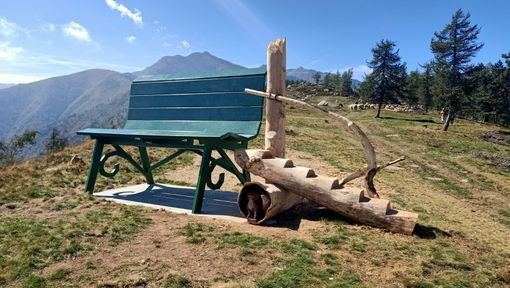 La panchina gigante al Laz Arà
