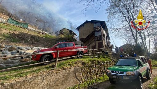 vigili del fuoco in azione vigili del fuoco in azione
