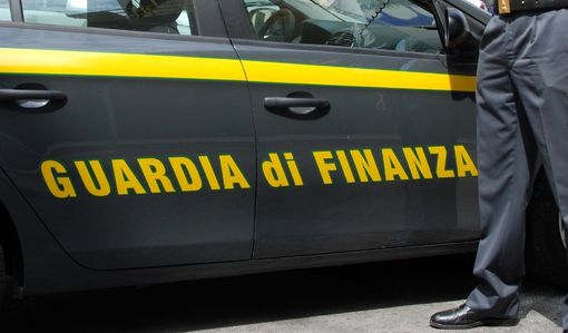 auto della Guardia di Finanza