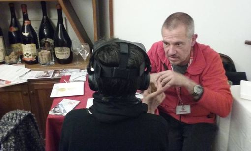 I volontari di Emergency si raccontano a Pinerolo I volontari di Emergency si raccontano a Pinerolo