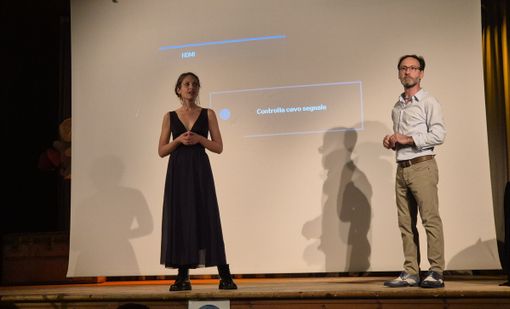 Il Teatro Blu di Buriasco parte con una bagna cauda avvelenata da tutto esaurito