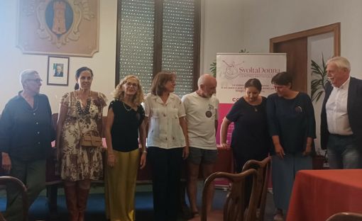 Sportelli antiviolenza, doppia apertura nelle Valli pinerolesi Sportelli antiviolenza, doppia apertura nelle Valli pinerolesi