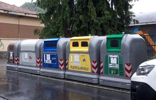 L’ecopunto in via Roberto D’Azeglio