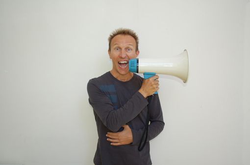 Cristiano Militello chiude il Festival dei Libri Sportivi a Busto Arsizio con lo spettacolo “Mi saluta... Cristiano Militello?” Cristiano Militello chiude il Festival dei Libri Sportivi a Busto Arsizio con lo spettacolo “Mi saluta... Cristiano Militello?”