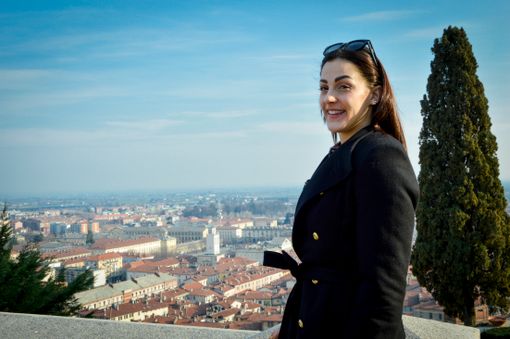 Vittoria Prandi in giro per Pinerolo (foto di Cinzia Consolati) Vittoria Prandi in giro per Pinerolo (foto di Cinzia Consolati)