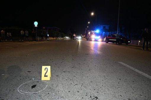 Travolge una coppia di fidanzati, muore un giovane a Volvera