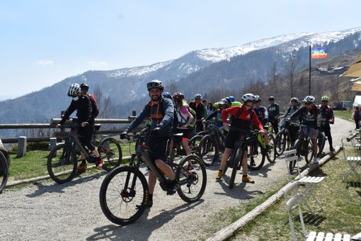 Pian Munè di Paesana: tour con noleggio e-bike in Valle Po Pian Munè di Paesana: tour con noleggio e-bike in Valle Po