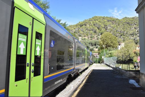 Sciopero del personale Trenitalia: dalle 3 del 20 alle 2 del 21 giugno Sciopero del personale Trenitalia: dalle 3 del 20 alle 2 del 21 giugno