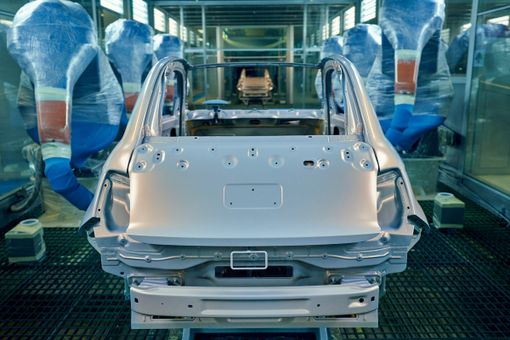 catena di montaggio con automobile catena di montaggio con automobile