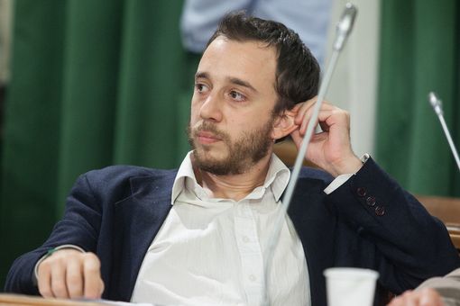 Coronavirus e allarme nelle case di riposo. Il Pd: "Tamponi a tappeto e più protezioni" Coronavirus e allarme nelle case di riposo. Il Pd: "Tamponi a tappeto e più protezioni"