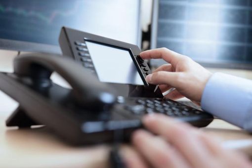 Telefoni e cancelleria, in Piemonte spese "fuori controllo": a Torino spese per 3 milioni di euro Telefoni e cancelleria, in Piemonte spese "fuori controllo": a Torino spese per 3 milioni di euro