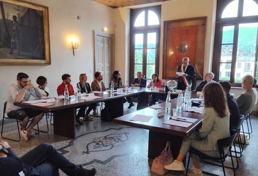 Il Consiglio di insediamento della nuova Amministrazione di Luserna San Giovanni Il Consiglio di insediamento della nuova Amministrazione di Luserna San Giovanni