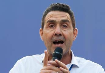 Omicidio-suicidio Napoli, la provocazione di Vannacci: "È femminilità tossica?" Omicidio-suicidio Napoli, la provocazione di Vannacci: "È femminilità tossica?"