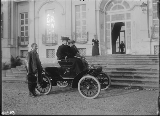 La regina Margherita di Savoia era grande appassionata di auto