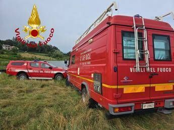 Mugello, morto bimbo scomparso nelle acque del lago Bilancino Mugello, morto bimbo scomparso nelle acque del lago Bilancino