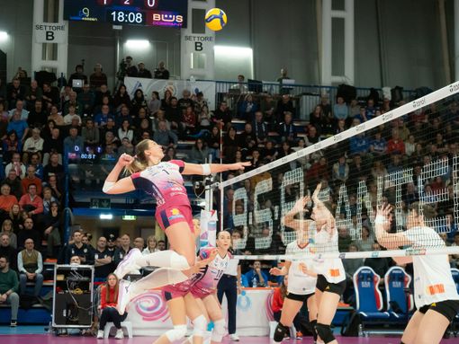 Attacco dell’mvp Sorokaite (foto di Christian Bosio) Attacco dell’mvp Sorokaite (foto di Christian Bosio)