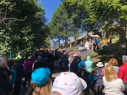 Pequerel a ritmo di musica occitana per la Festa della Madonna delle Nevi Pequerel a ritmo di musica occitana per la Festa della Madonna delle Nevi