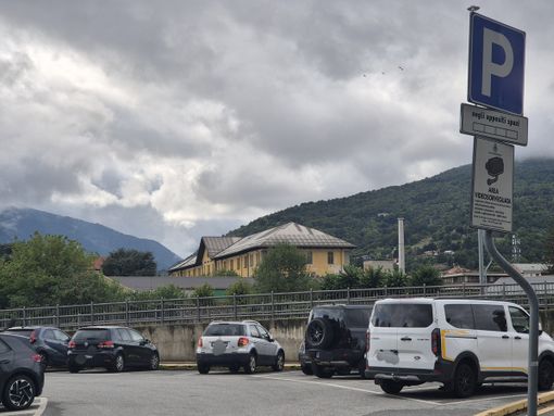 Il parcheggio dove sono avvenuti i furti