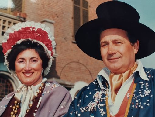 Ornella Ballari nei panni della Bela Ciculatera