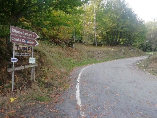 La strada per la Comba Carbonieri La strada per la Comba Carbonieri