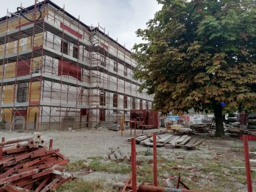 Il cantiere delle elementari qualche giorno fa Il cantiere delle elementari qualche giorno fa