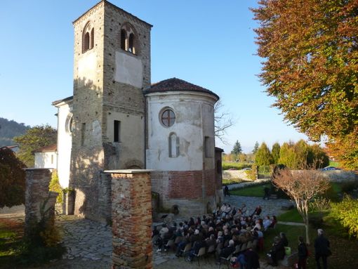 Le trasformazioni dell’Abbazia Santa Maria di Cavour si mettono in mostra Le trasformazioni dell’Abbazia Santa Maria di Cavour si mettono in mostra