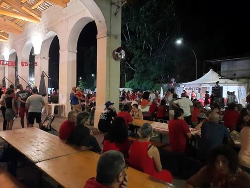 Musicisti, ballerini e il burattino Pinocchio animano Cavour alla festa di San Lorenzo Musicisti, ballerini e il burattino Pinocchio animano Cavour alla festa di San Lorenzo