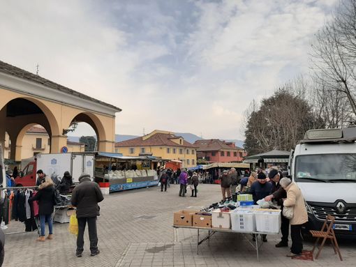Cumiana verso la normalità: domani si terrà il mercato Cumiana verso la normalità: domani si terrà il mercato