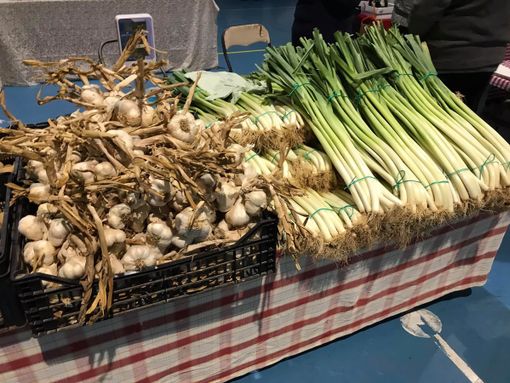 Pinasca: degustazioni al sapore d’aglio e trapunte in fiera