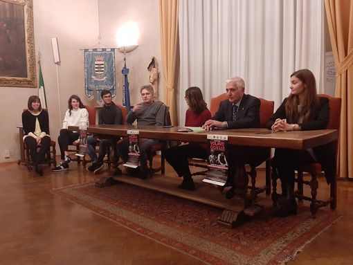 Il mito di Coppi al Teatro Sociale di Pinerolo per aiutare gli scambi giovanili Lions