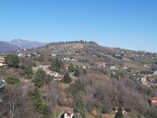 Via libera ai pannelli solari sui tetti in collina a Pinerolo