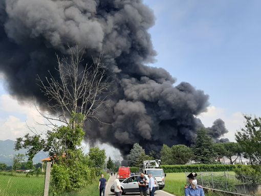 Incendio a Roletto Incendio a Roletto