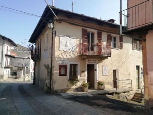 Il municipio di Rorà Il municipio di Rorà