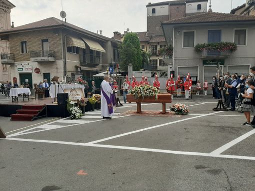I funerali di Abate, sindaco di Vigone