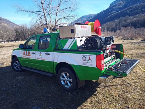 L’Aib e Protezione civile di Villar Pellice fa acquisti grazie al 5 per mille L’Aib e Protezione civile di Villar Pellice fa acquisti grazie al 5 per mille