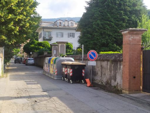 La nuova posizione dei cassonetti