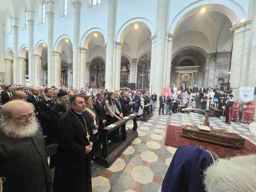 Torino saluta Nosiglia, vescovo di lavoratori e poveri: "Voleva che tutti fossero sfamati"