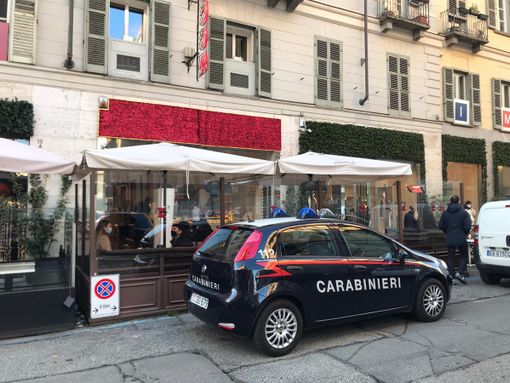 Raid vandalico nella notte contro i locali gestiti dal candidato sindaco del centrodestra Paolo Damilano Raid vandalico nella notte contro i locali gestiti dal candidato sindaco del centrodestra Paolo Damilano