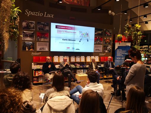 "Il Covid ha fermato le diagnosi di tumori". A dicembre Nova Coop sostiene Candiolo con Una spesa contro il cancro "Il Covid ha fermato le diagnosi di tumori". A dicembre Nova Coop sostiene Candiolo con Una spesa contro il cancro