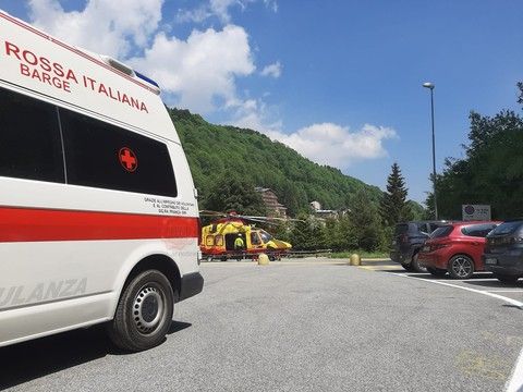Uomo di Carmagnola colto da malore in alta Valle Po: passanti, ambulanze ed elisoccorso gli salvano la vita Uomo di Carmagnola colto da malore in alta Valle Po: passanti, ambulanze ed elisoccorso gli salvano la vita