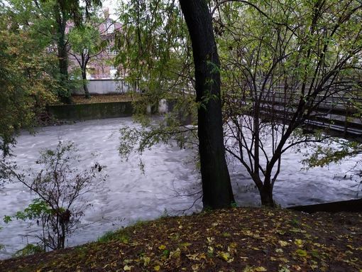 Maltempo nel Torinese, strade allagate in Val di Susa