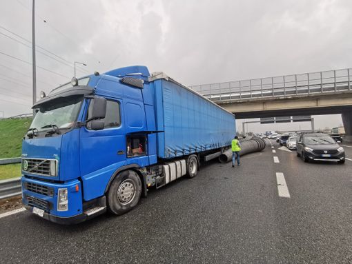 incidente tangenziale sud incidente tangenziale sud