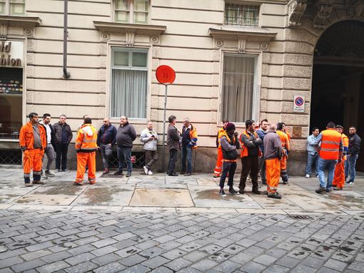 Intoppo con la burocrazia: la G.D. Telecomunicazione porta il suo caso in Consiglio Regionale Intoppo con la burocrazia: la G.D. Telecomunicazione porta il suo caso in Consiglio Regionale